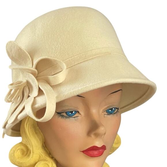 Vintage Cream White Cloche Hat Flower 100% Wool Cottagecore Downton Abbey - Picture 11 of 13